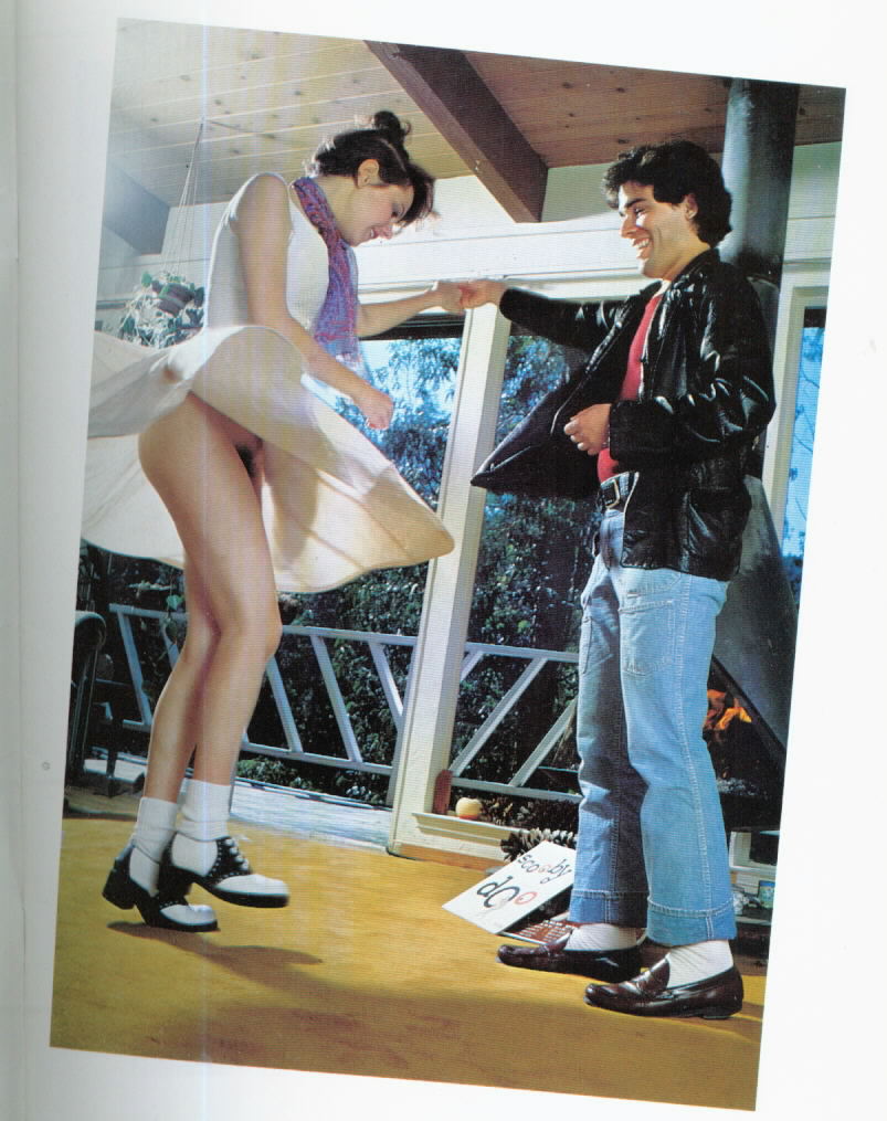 http://vintagesleaze.com/vsimages-mags-adult-glossy-70s/Saturday,%20April%2014,%202007%20(3).jpg